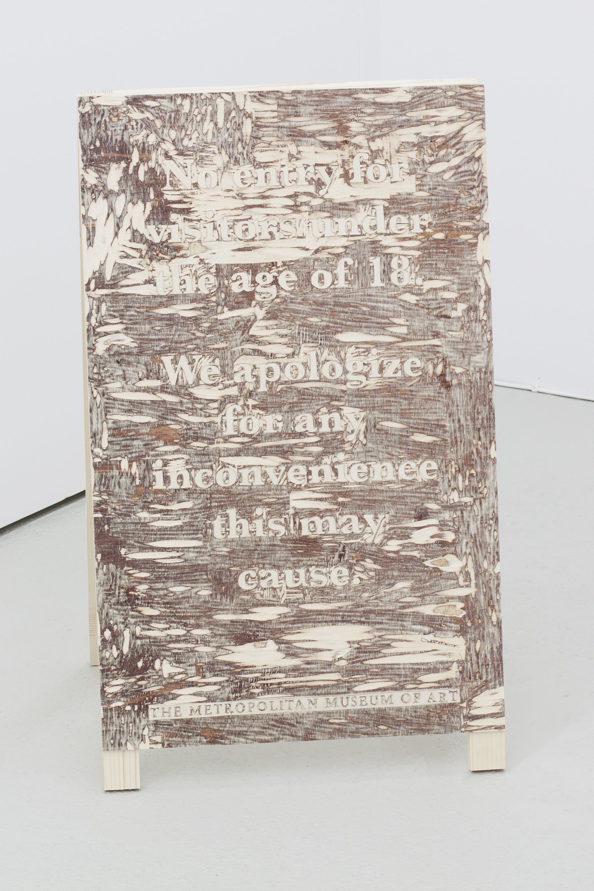 46x55 The Metropolitan Museum Of Art 2013 Wood Brass 83x50x45